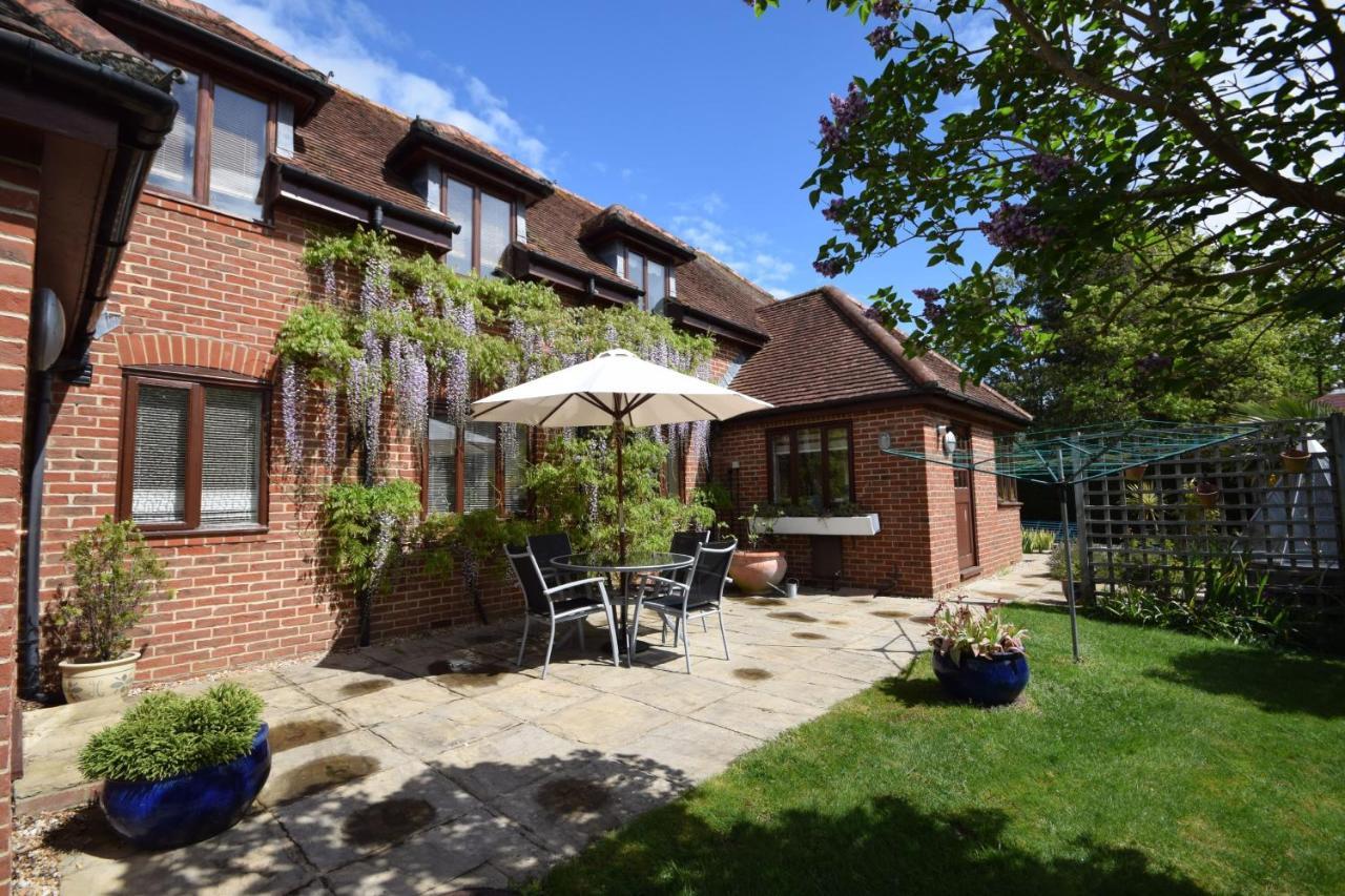 Wisteria Way, Tangmere Exterior foto