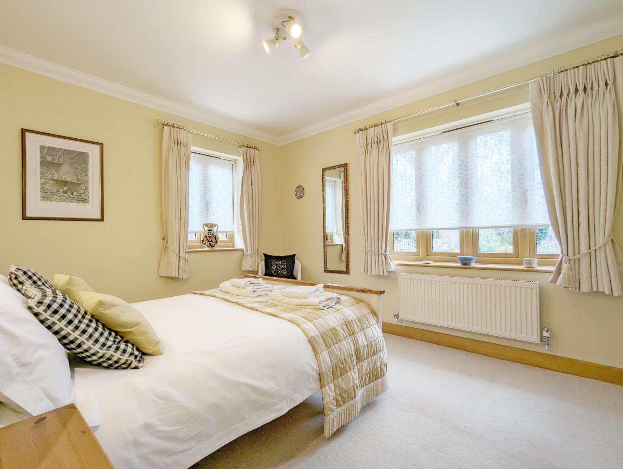 Wisteria Way, Tangmere Exterior foto